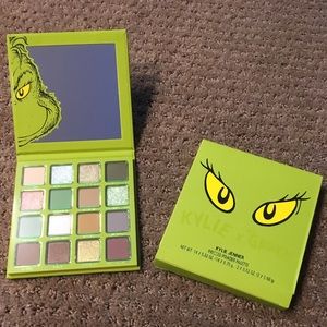 Kylie grinch eyeshadow palette NIB